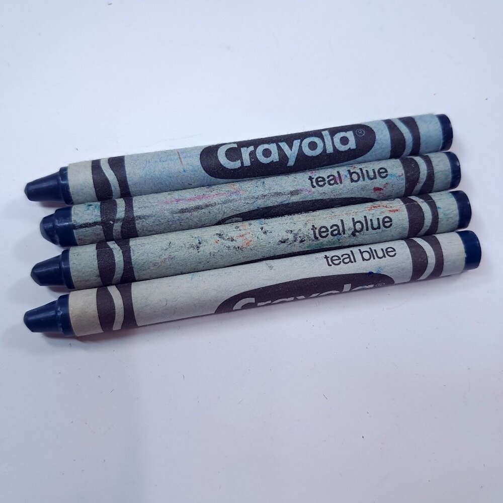 Vintage Crayola Crayons teal Blue crayon set 4 Made USA Binney & Smith 90s disc.